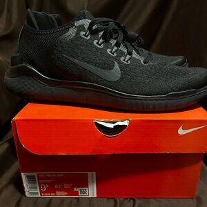 Nike Free RN. Men’s size 9.5